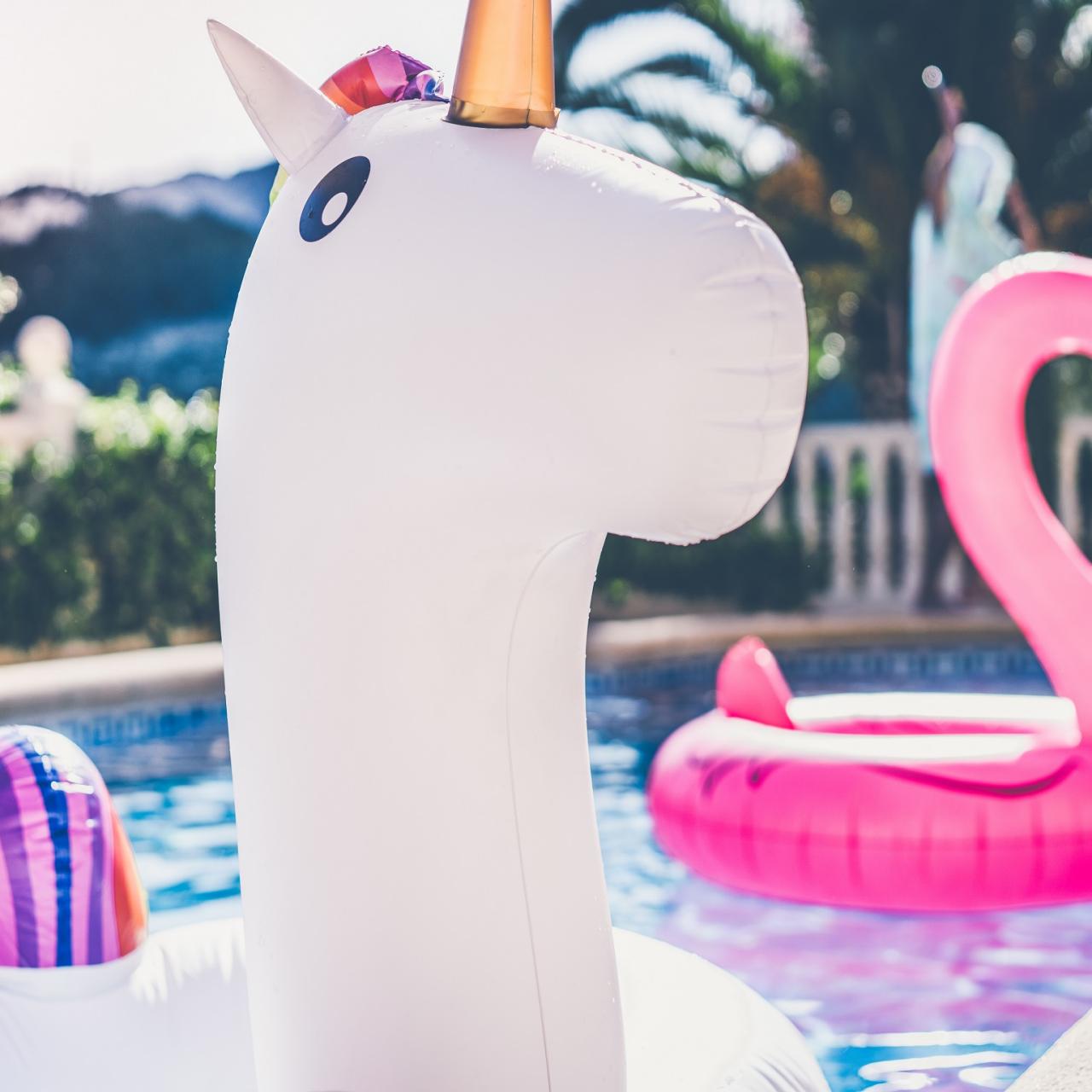 Throwing a Pool Party for Your Teen's Birthday