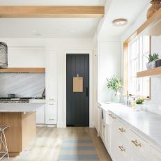 Marble Countertops Create Cohesion Throughout Kitchen