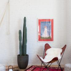 Southwestern Sitting Area With Pink Rug
