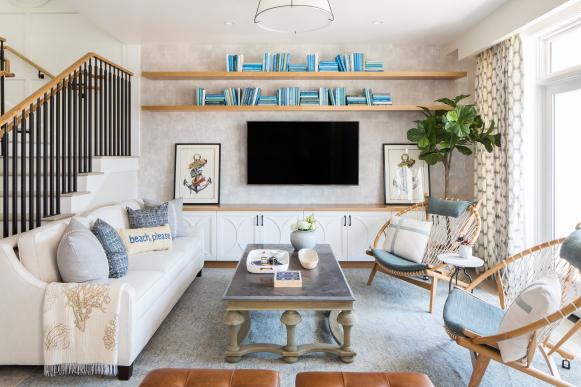 Cottage Living Room With Blue And White Furnishings And Accessories