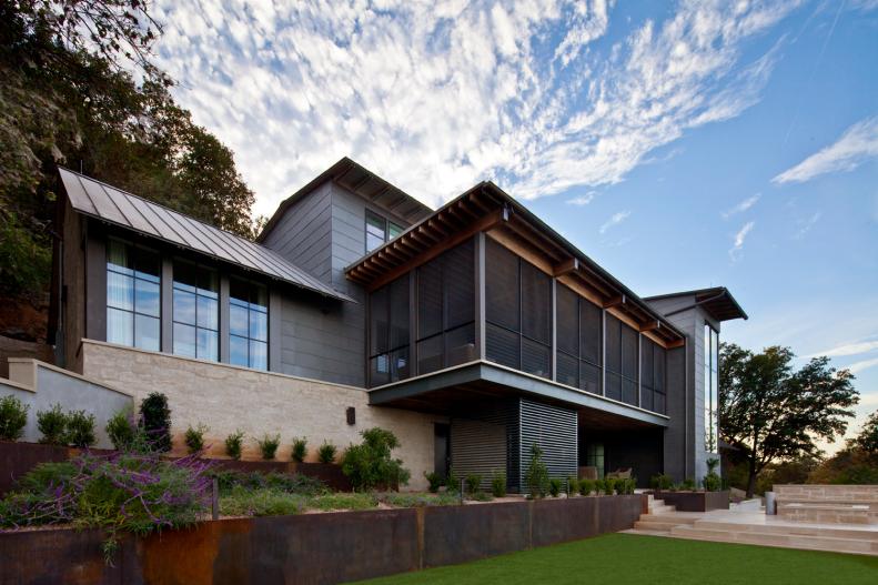 contemporary lake house in Horseshoe Bay, Texas