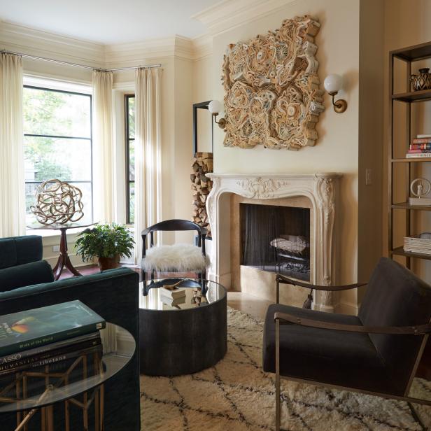Cool Contemporary Neutral Living Room With Black Furniture