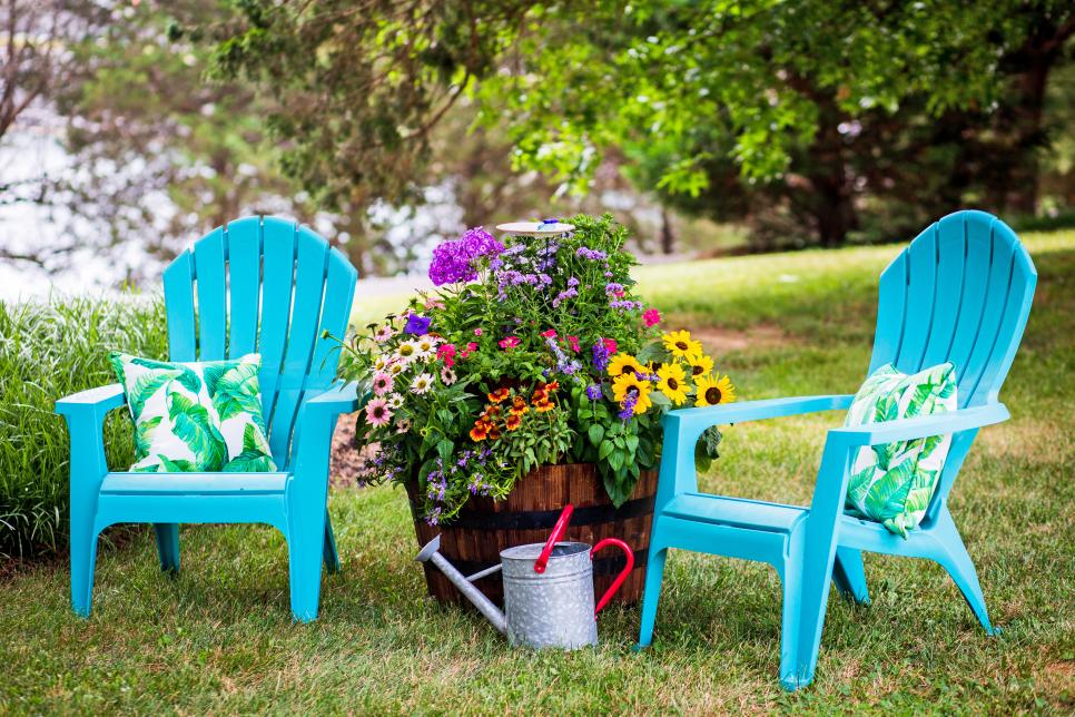 Create a Bee-autiful Oasis in Your Backyard