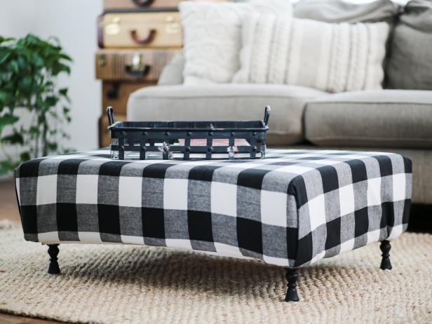 Would you believe this ottoman was made with pallets?