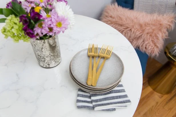 Are real marble surfaces outside your budget? Get the look for less with our easy DIY.