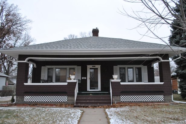 exterior shoot of the front with snow, hero house