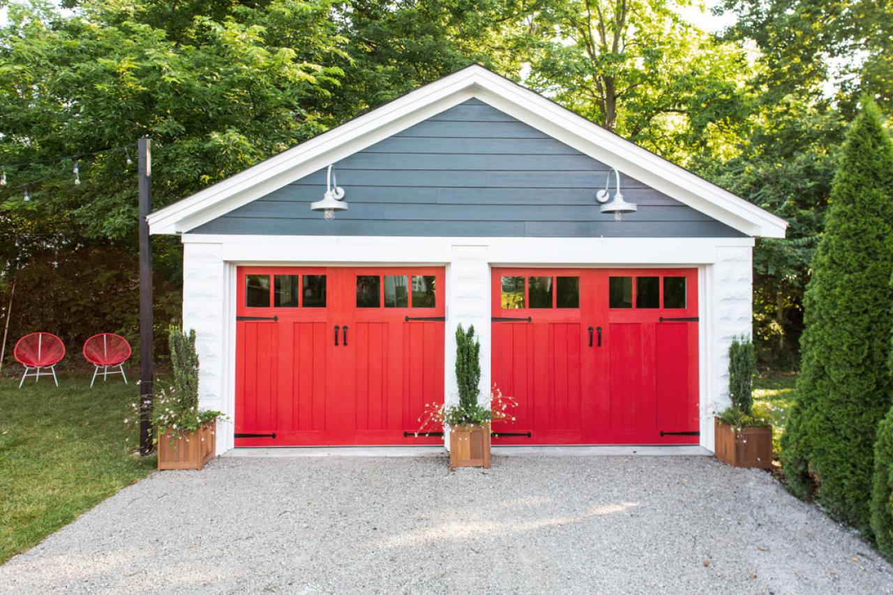 Build A Two Car Detached Garage, How Many Square Feet Is A Standard 2 Car Garage Door