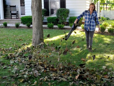 5 Things You Need to Do in the Yard This Fall