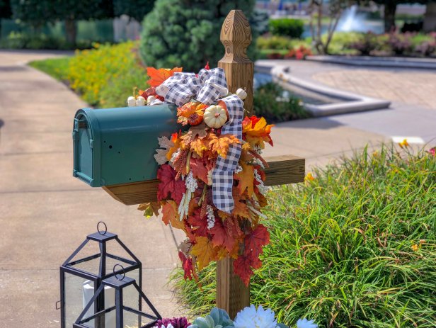 DIY Fall Mailbox Makeover