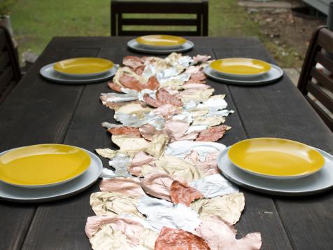 Dress Up the Table With an Autumnal Table Runner