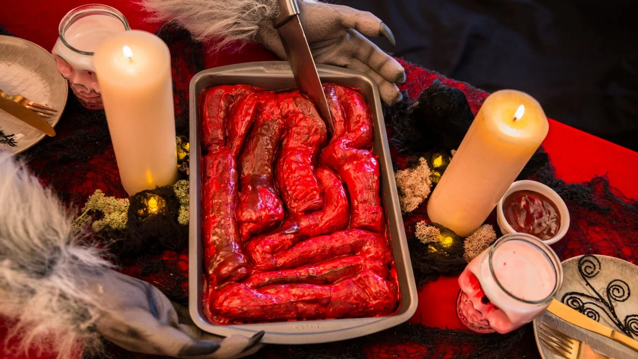 Make Zombie Cinnamon Rolls for Your Halloween Party | HGTV