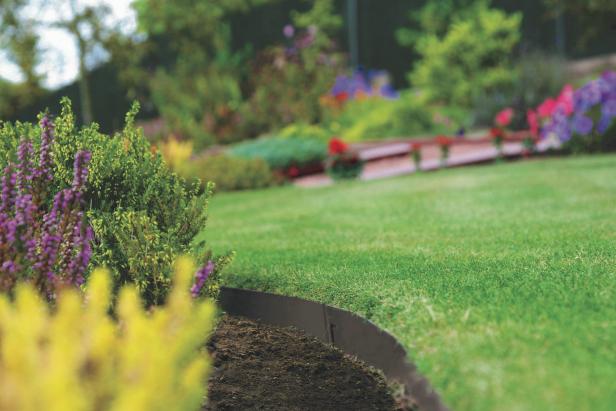 20 Landscape and Garden Edging Ideas