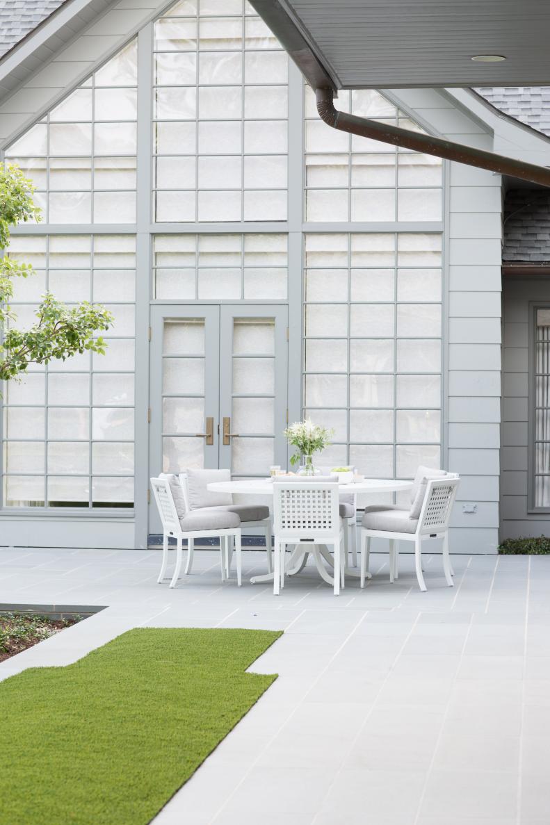 White Outdoor Table and Chairs
