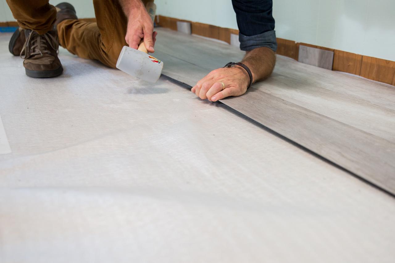 how to install last row of hardwood floor