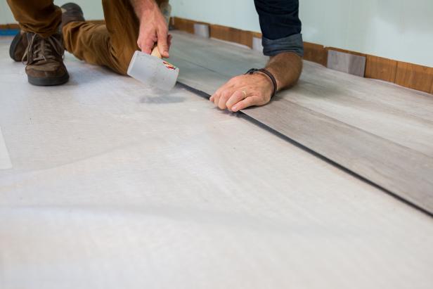 How To Install Laminate Floors, How To Scribe First Row Of Laminate Flooring