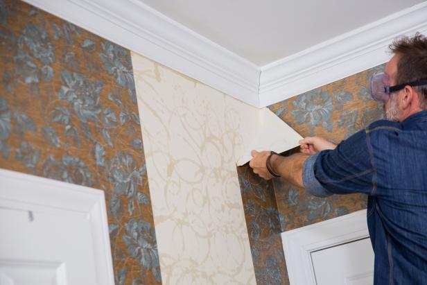 Two decades ago, the wallpaper that is now haunting your master bath was all the rage. Today, though, it has to go. Lucky for you, removing wallpaper is relatively simple with some elbow grease and just a few household items.