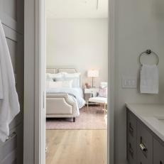 Master Bedroom With En Suite Bath