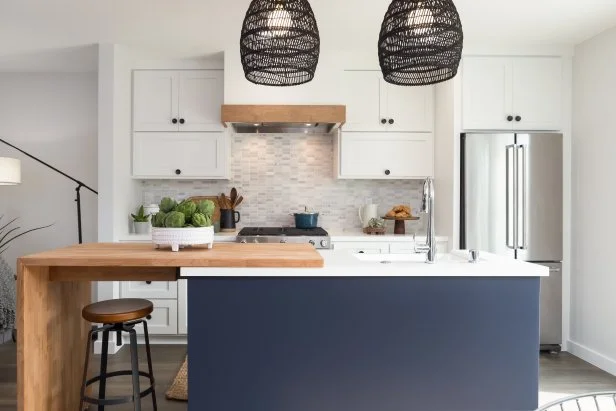 How to Organize Kitchen Island: Expert Tips Unveiled