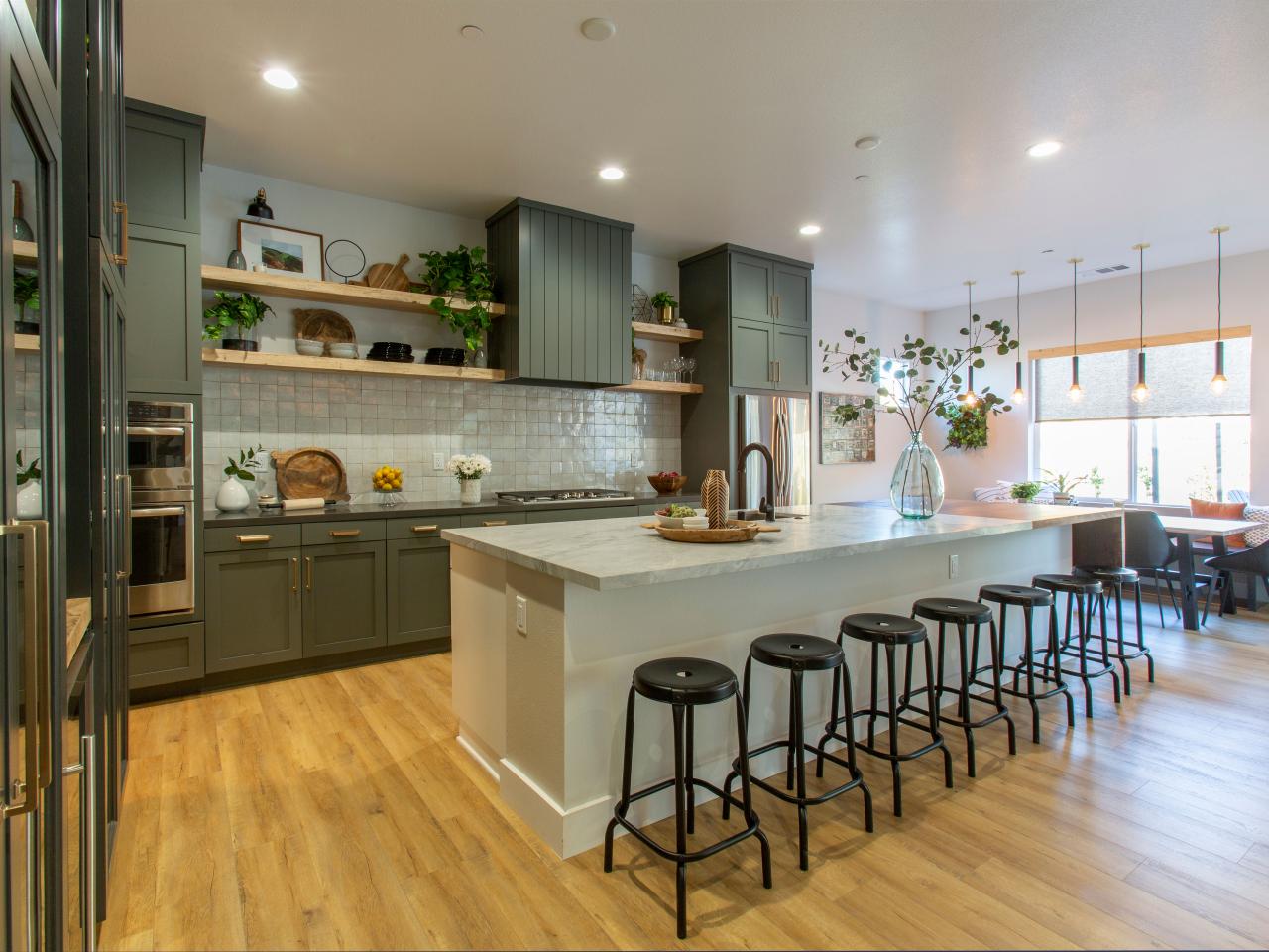 How to Choose Kitchen Cabinet Paint Colors