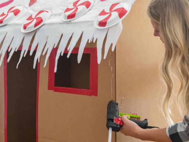 DIY Cardboard Gingerbread Playhouse for Christmas | HGTV