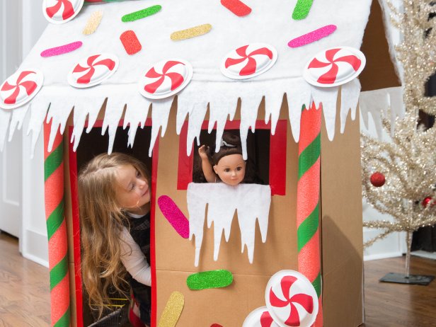 DIY Cardboard Gingerbread Playhouse for Christmas | HGTV