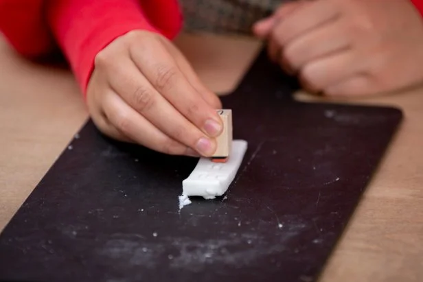 You can make surprisingly chic Christmas crafts, like this gift tag, with just homemade salt dough.