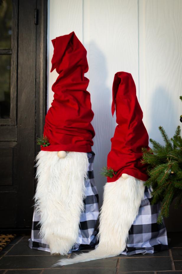Add whimsy and cheer to your holiday decor by creating no-sew, larger-than-life gnomes out of tomato cages.