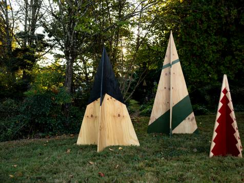You Can Make These Chic, Modern Outdoor Christmas Trees With Plywood and Paint