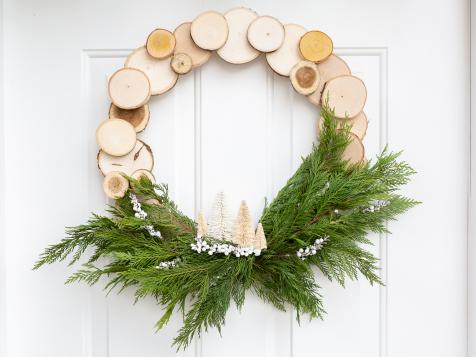 DIY Wood Slice Winter Wreath