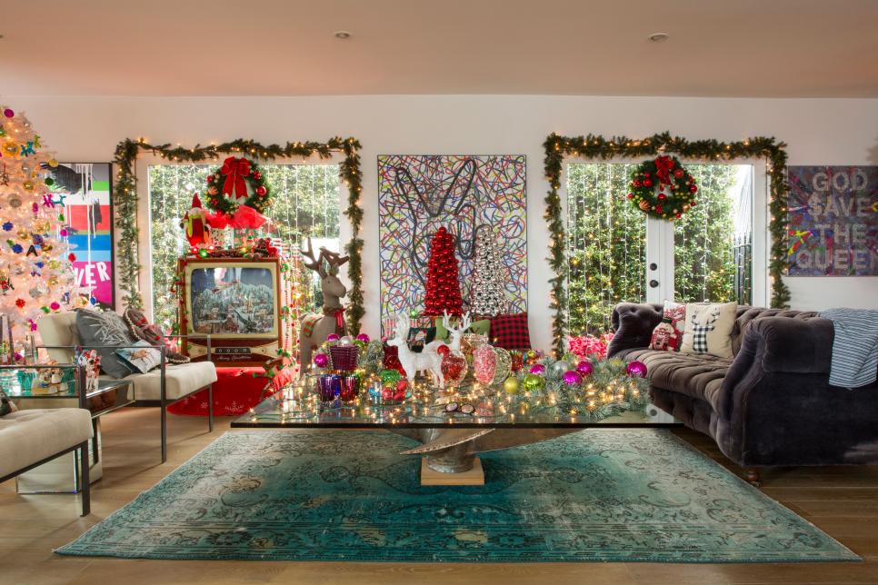 HGTV Celebrates Holiday-Decorating Obsession in ...