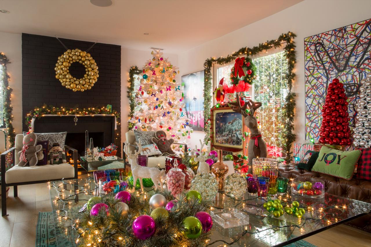 11 Christmas Yard Decorations for the Jolliest House on the Block