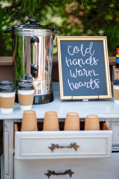 How to Create the Coolest Holiday Hot Chocolate Bar - Royal City Nursery -  Blog
