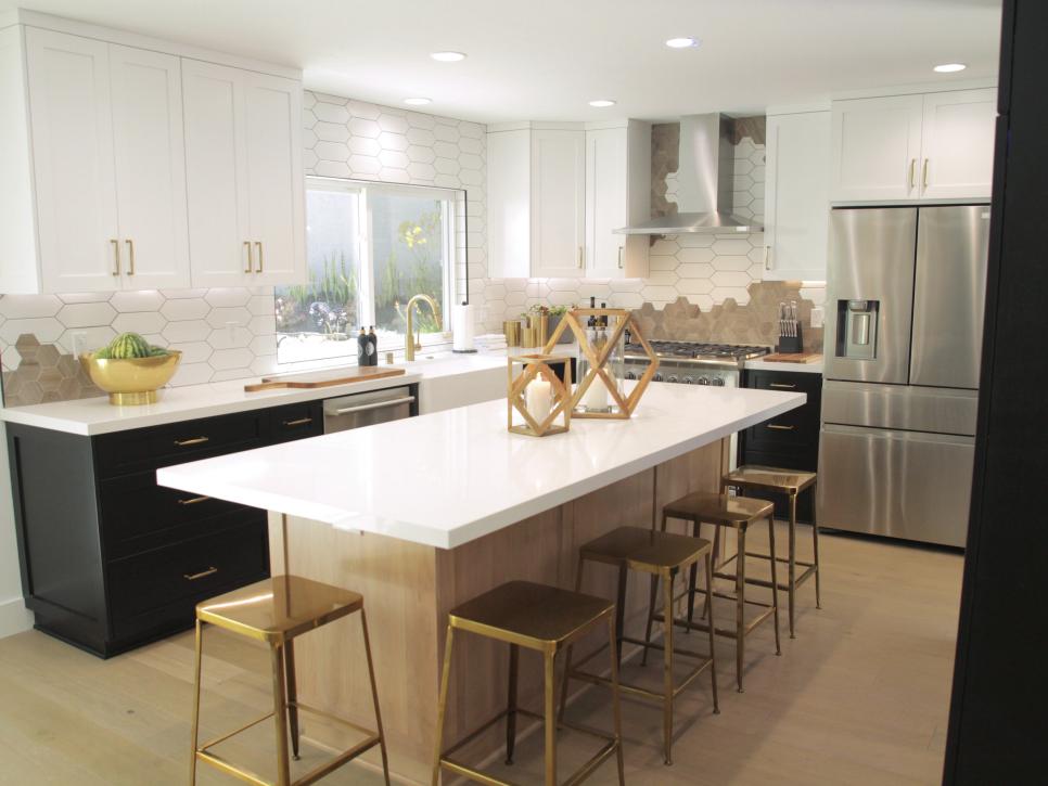 Christina Anstead S Modern Kitchen Design With Contrasting Black And White Cabinets Christina On The Coast Hgtv