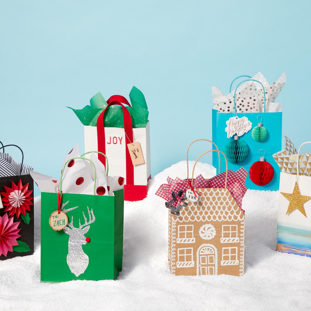 DIY Holiday Gift Bags: The Perfect Seasonal Craft for Kids!