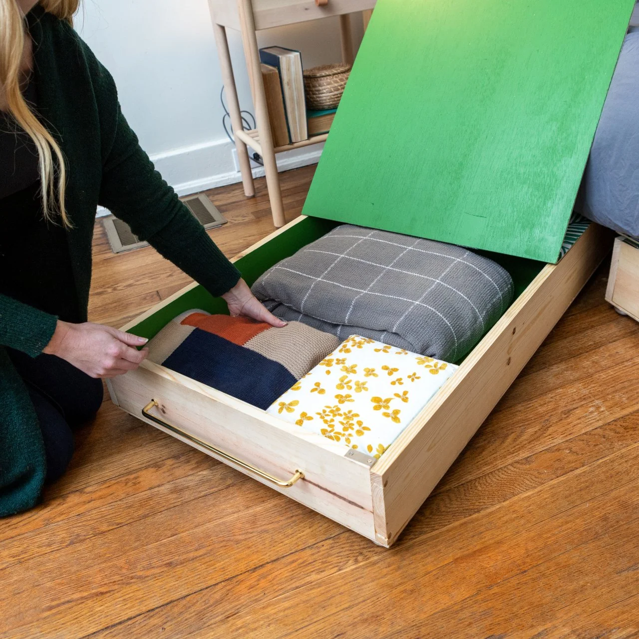 DIY Under-Bed Storage Drawers | HGTV, image size:1280x1280