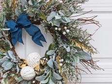 Frosty is fabulous with this DIY winter wreath that you can craft for Christmas, then leave up till spring's arrival.