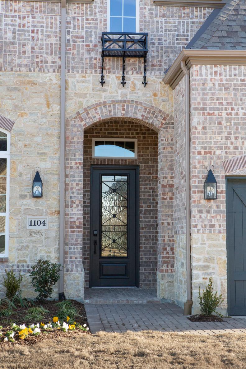 Exterior front of the HGTV Smart Home 2019 located in Dallas, Texas.