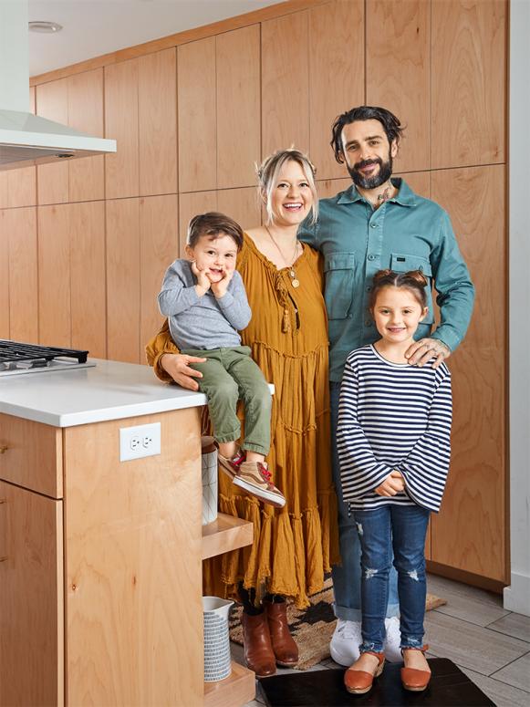 This family's kitchen, featured in HGTV Magazine, got a bright makeover that made the space look a whole lot younger.