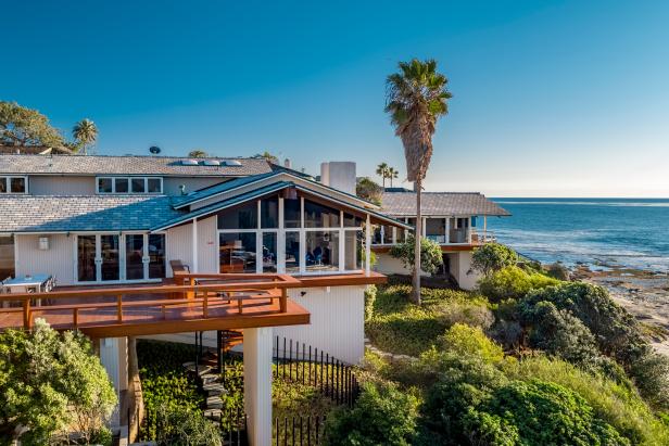 Spectacular Pacific Coast Home With Floating Deck | 2019 HGTV's ...