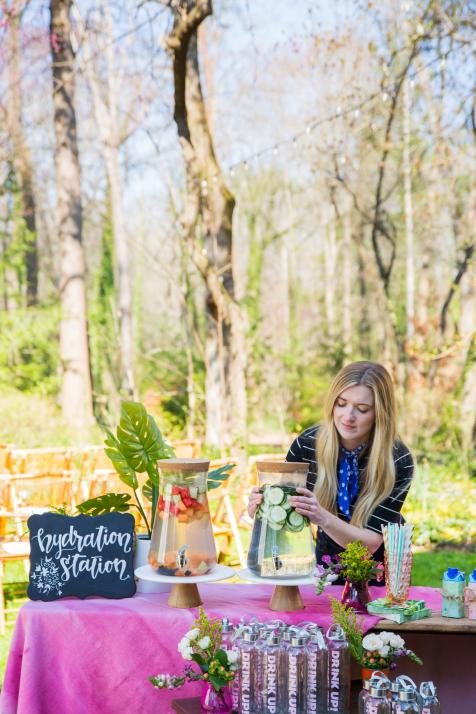 7 Survival Tips for a Hot Summer Wedding Outdoors