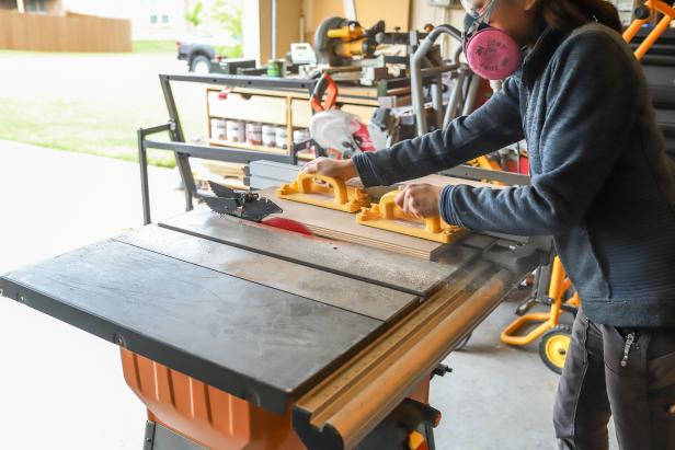 Cutting Wood Shelves With Table Saw