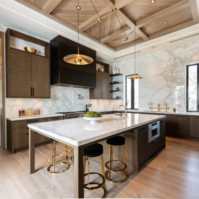 Showstopper Kitchen in Black and Bronze