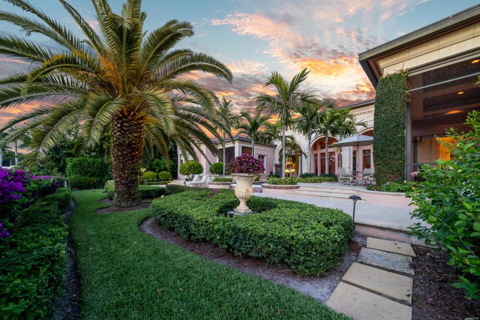 Florida Home With Lush Tropical Gardens Hgtv