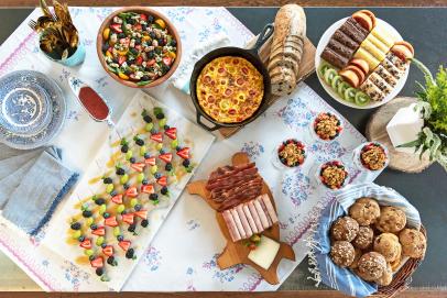 25 Top Tips for Throwing the Ultimate Brunch | HGTV