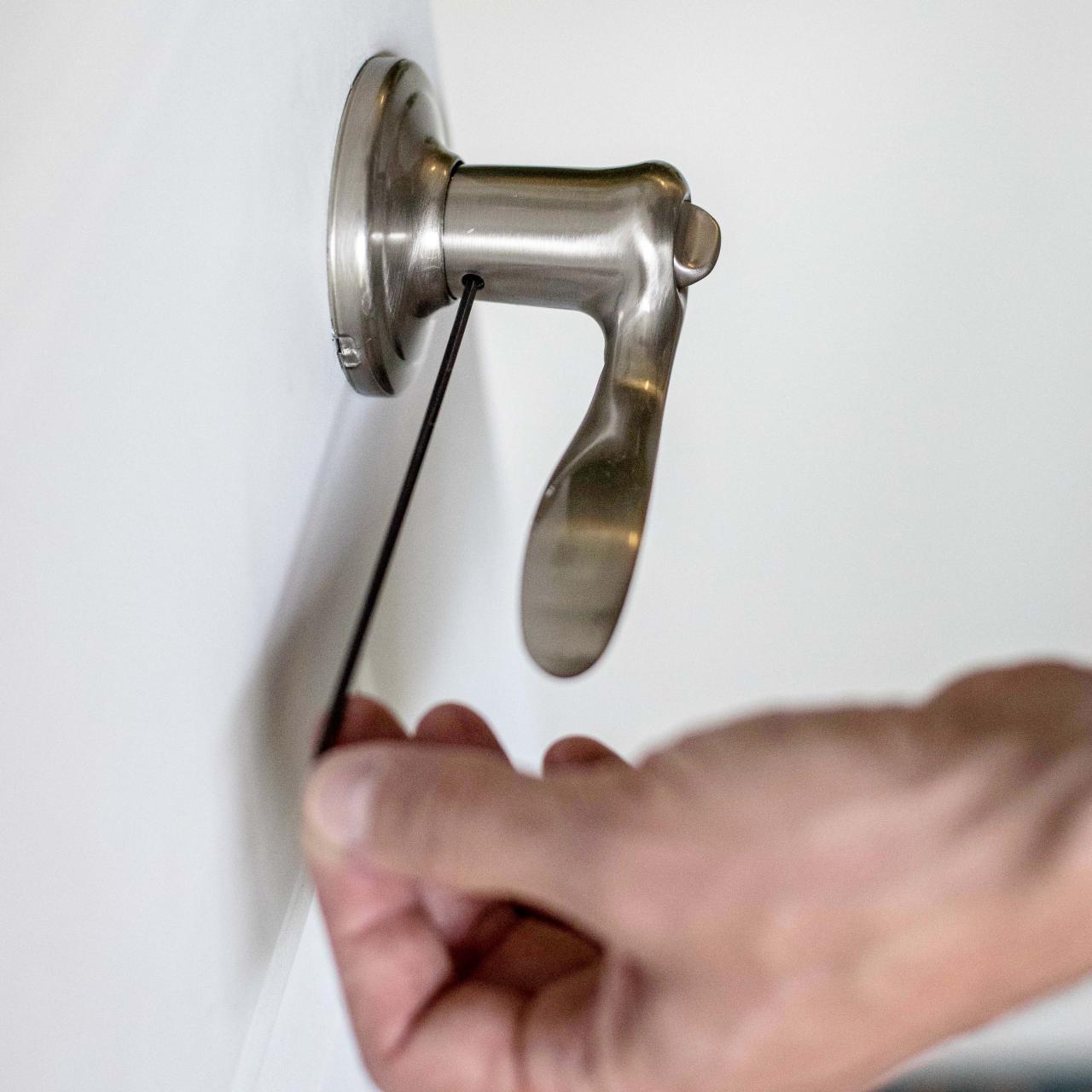 How to Remove a Doorknob - This Old House