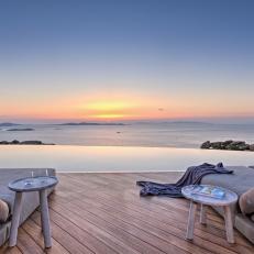 Greek Villa With Gorgeous View of the Aegean Sea