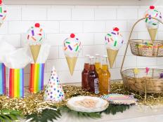 Dress up your snack bar with this adorable (balloon) ice cream cone garland.