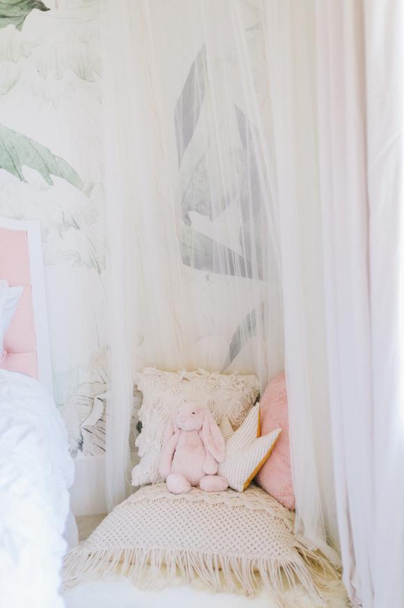 Reading Nook in Girl's Room