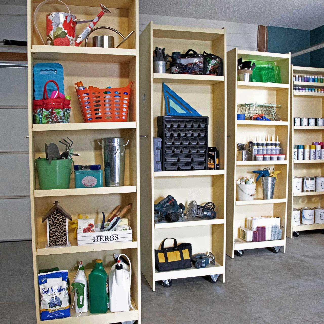 DIY Rolling Storage Shelves for the Garage