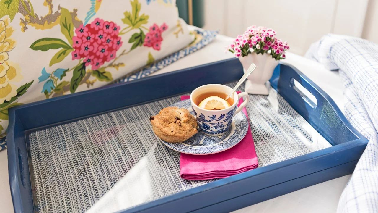 Breakfast in bed tray sales